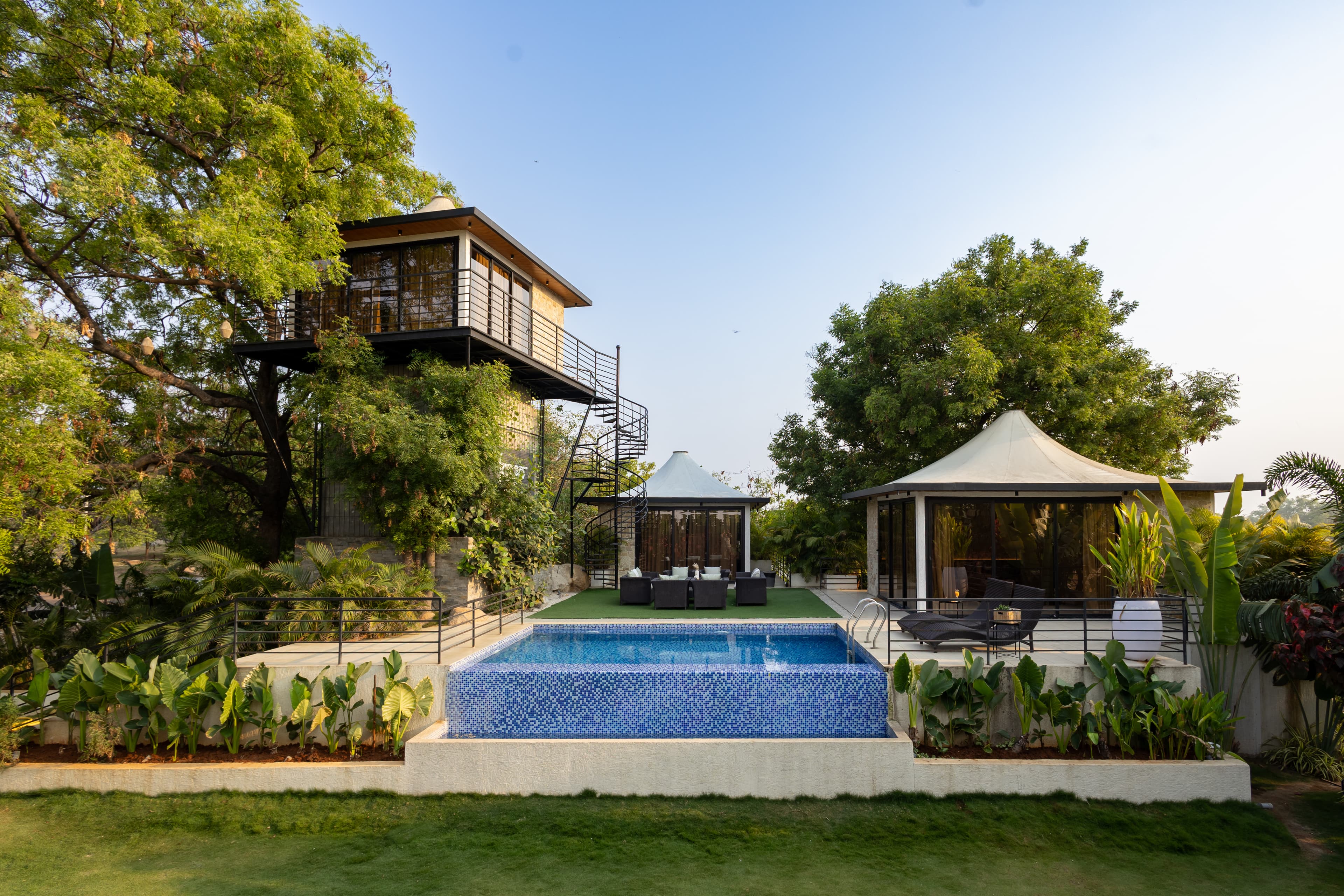 best stays in Hyderabad